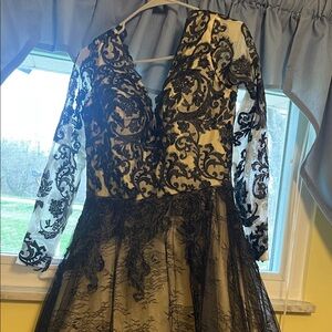 Amazon Black Lace Long-Sleeve Evening Dress with Ivory Lining